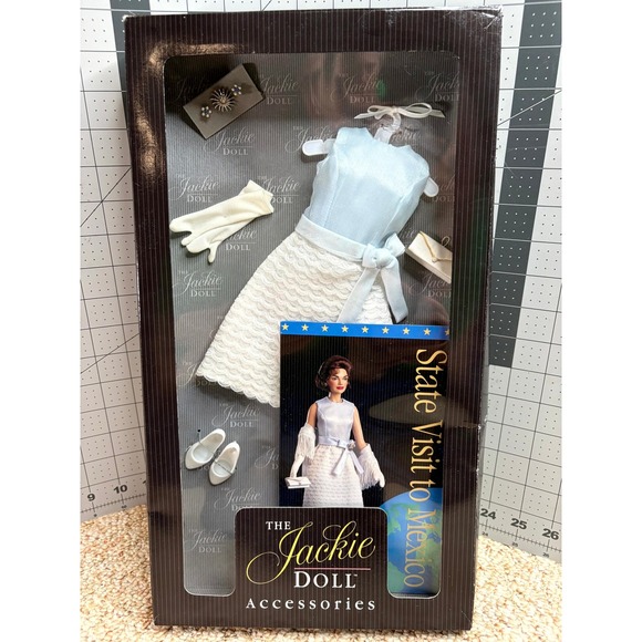 Franklin Mint Other - Franklin Mint Jackie Doll State Visit to Mexico Outfit Accessories Set NIB